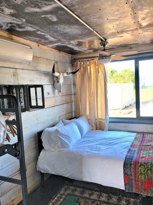 Flophouze Shipping Container Hotel - Houze 5 Round Top Buitenkant foto